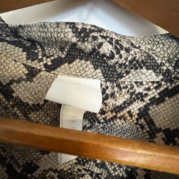 Long Snake Motif Tunic/ Shirtdress - Picture 5 of 7